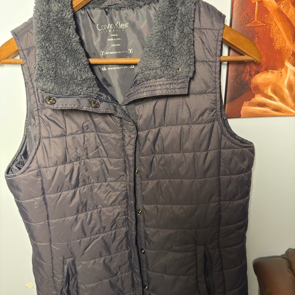 Calvin Klein Women's Charcoal Quilted Vest